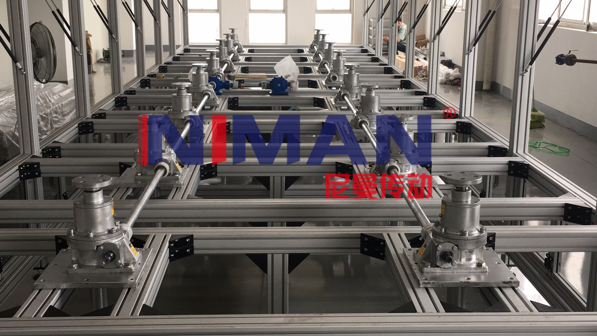 �߾���ͬ��ϵ�y(t��ng)